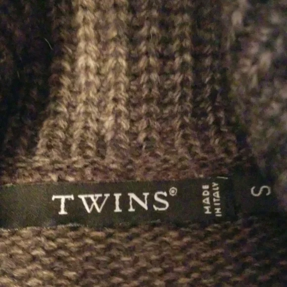 Sweater - Picture 2 of 3